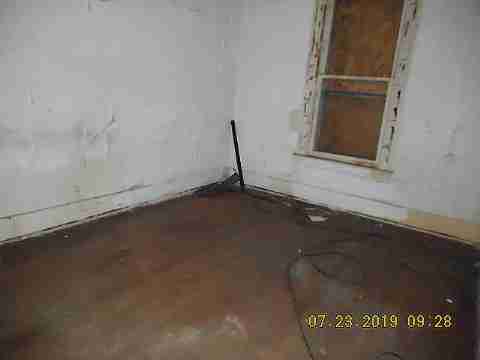 8956 Isham (21)_m.jpg